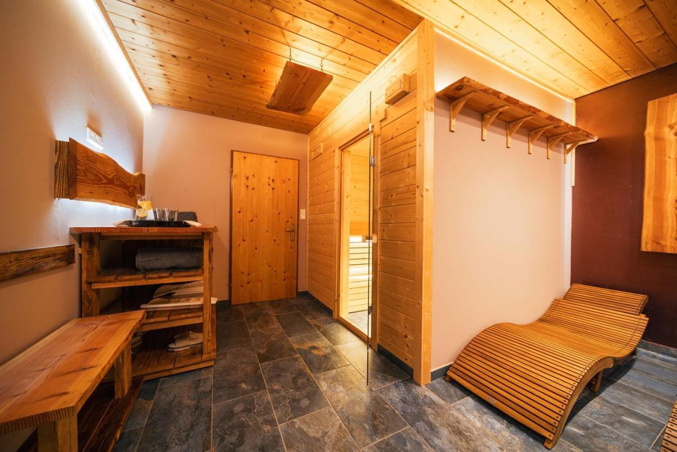 Boutique Hotel And Apartments Pension Sternen 托特莫斯 外观 照片