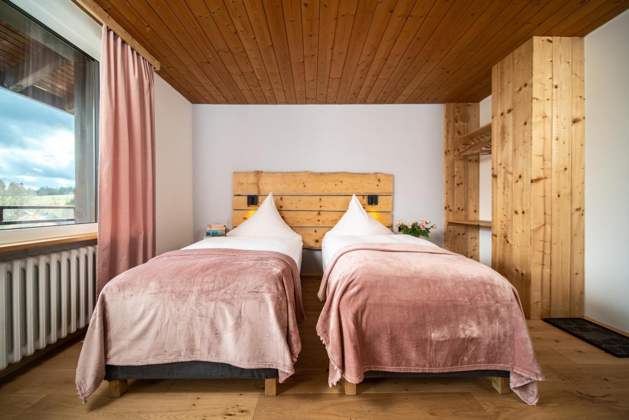 Boutique Hotel And Apartments Pension Sternen 托特莫斯 外观 照片